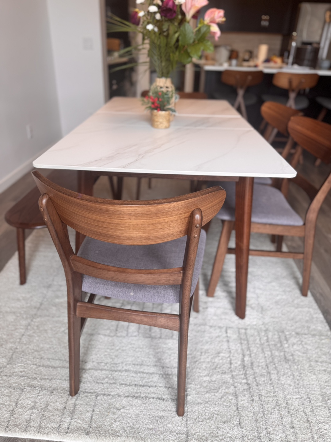 Extendable Dining Table with 4 Chairs and a bench