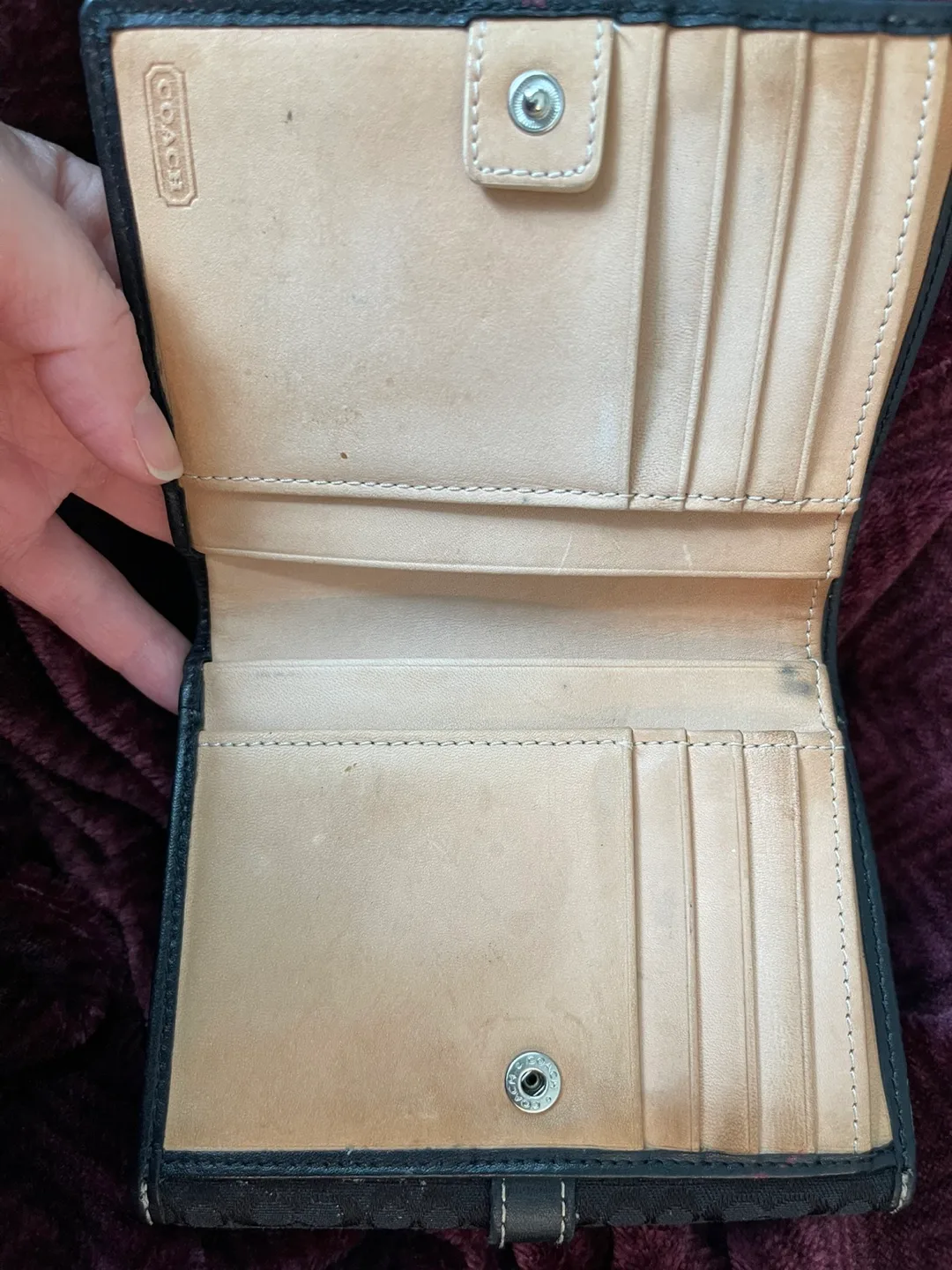 Vintage Coach Black Signature C Wallet image indicator(3)