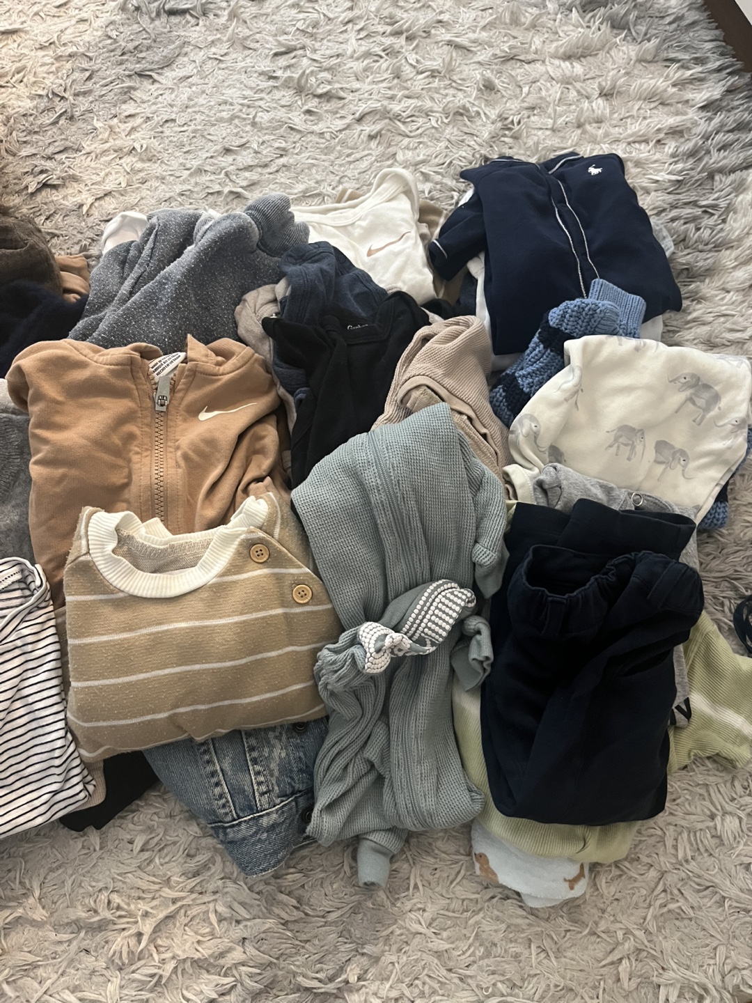 Large Lot of Baby Boy Clothes (various sizes)