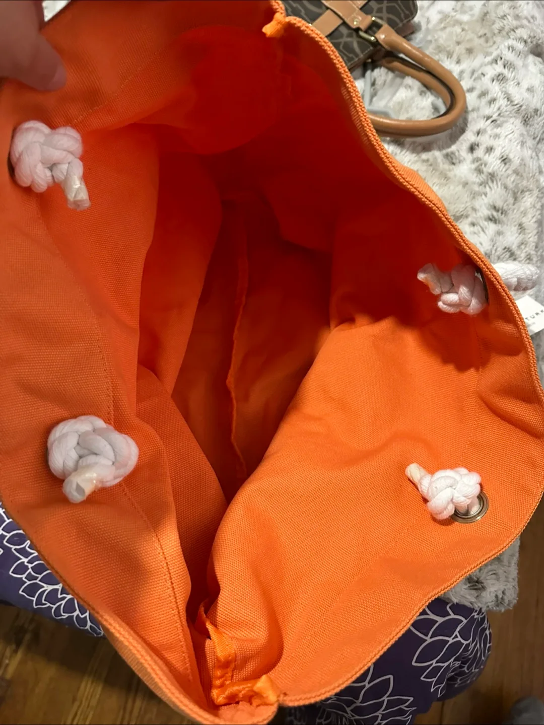 Vitamin Sea Orange Tote Bag image indicator(4)