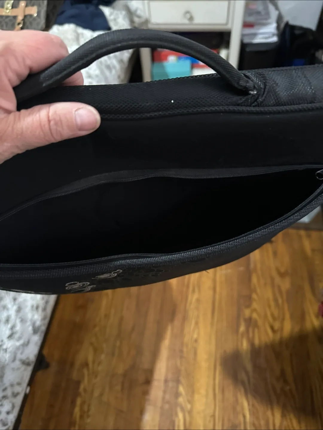 Black Laptop Sleeve with Handle image indicator(3)