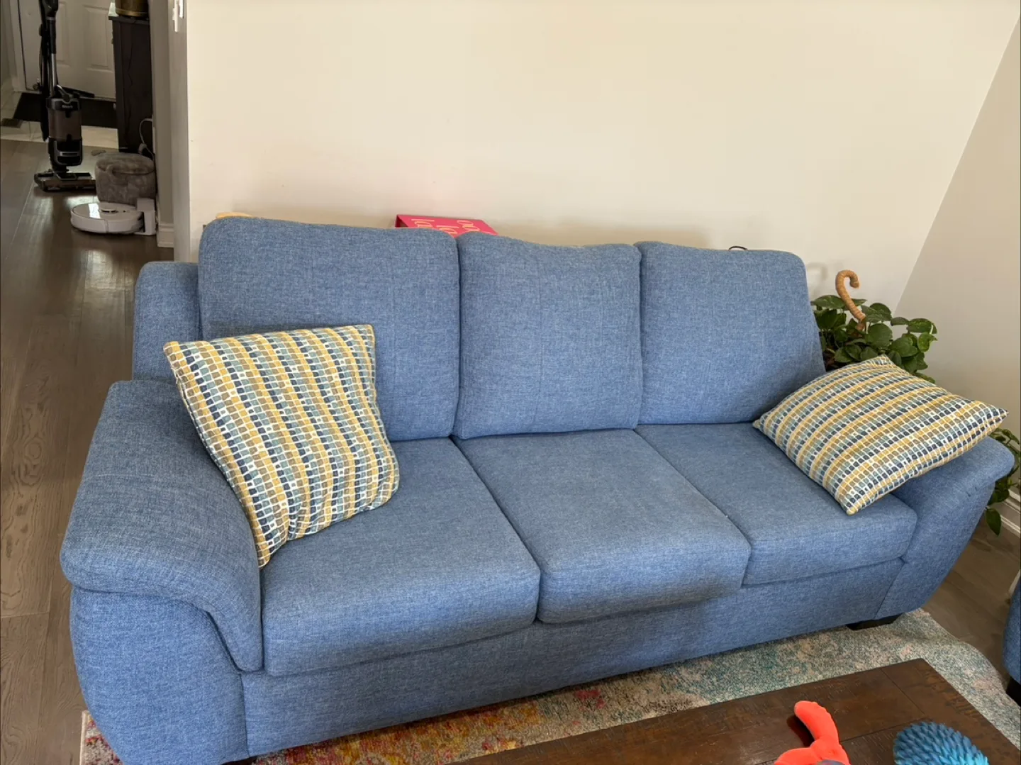 Blue Sofa - like new image indicator(4)