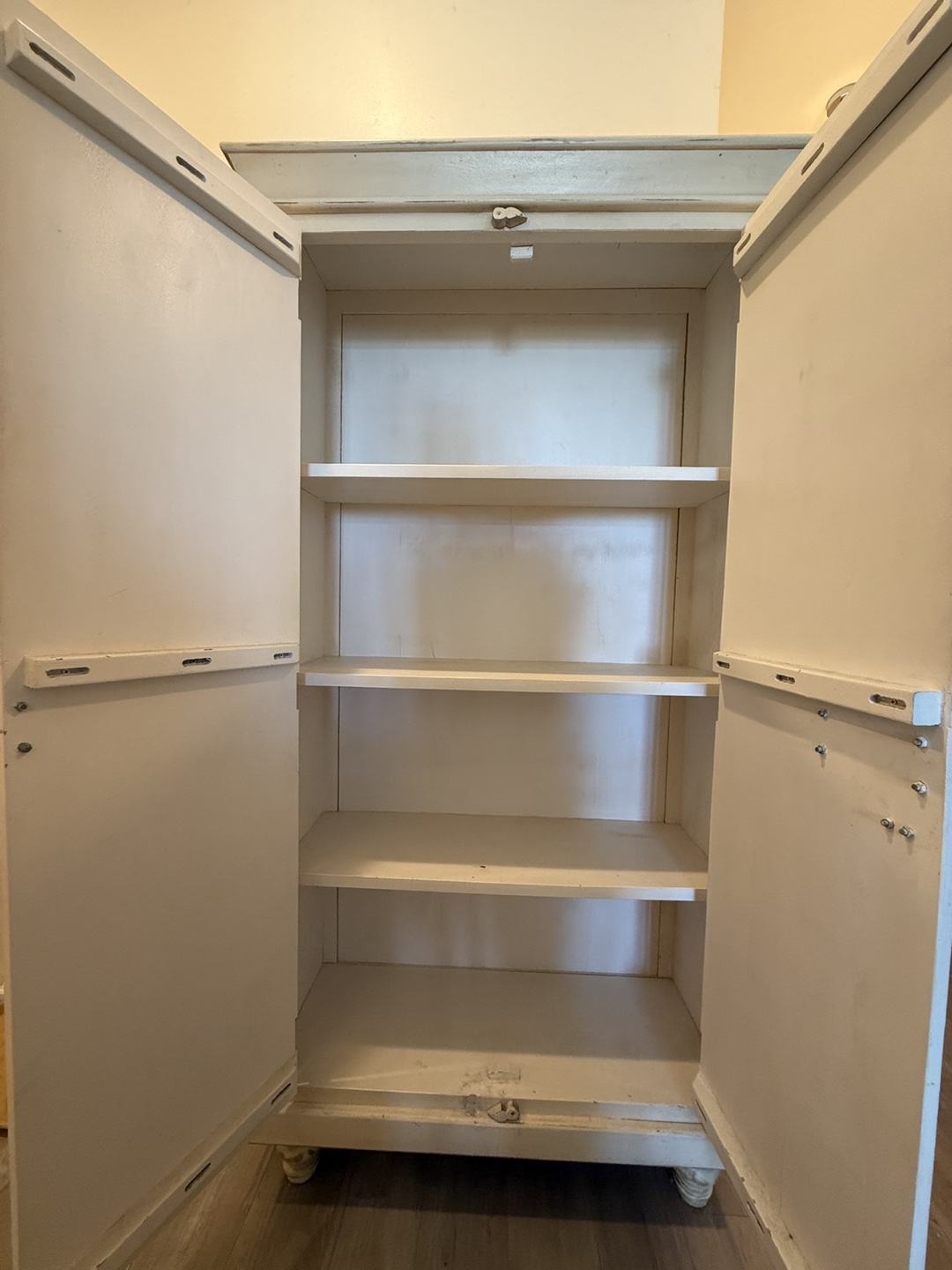 Shabby Chic - Hand-crafted Armoire - photo 4