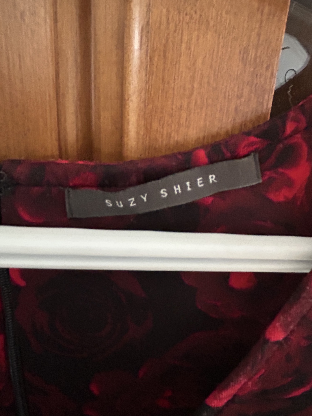 Suzy Shier Red Floral Sleeveless Dress - photo 2