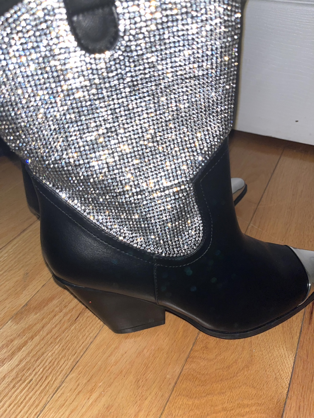 Brand new Black w sequin cowboy boots - photo 3