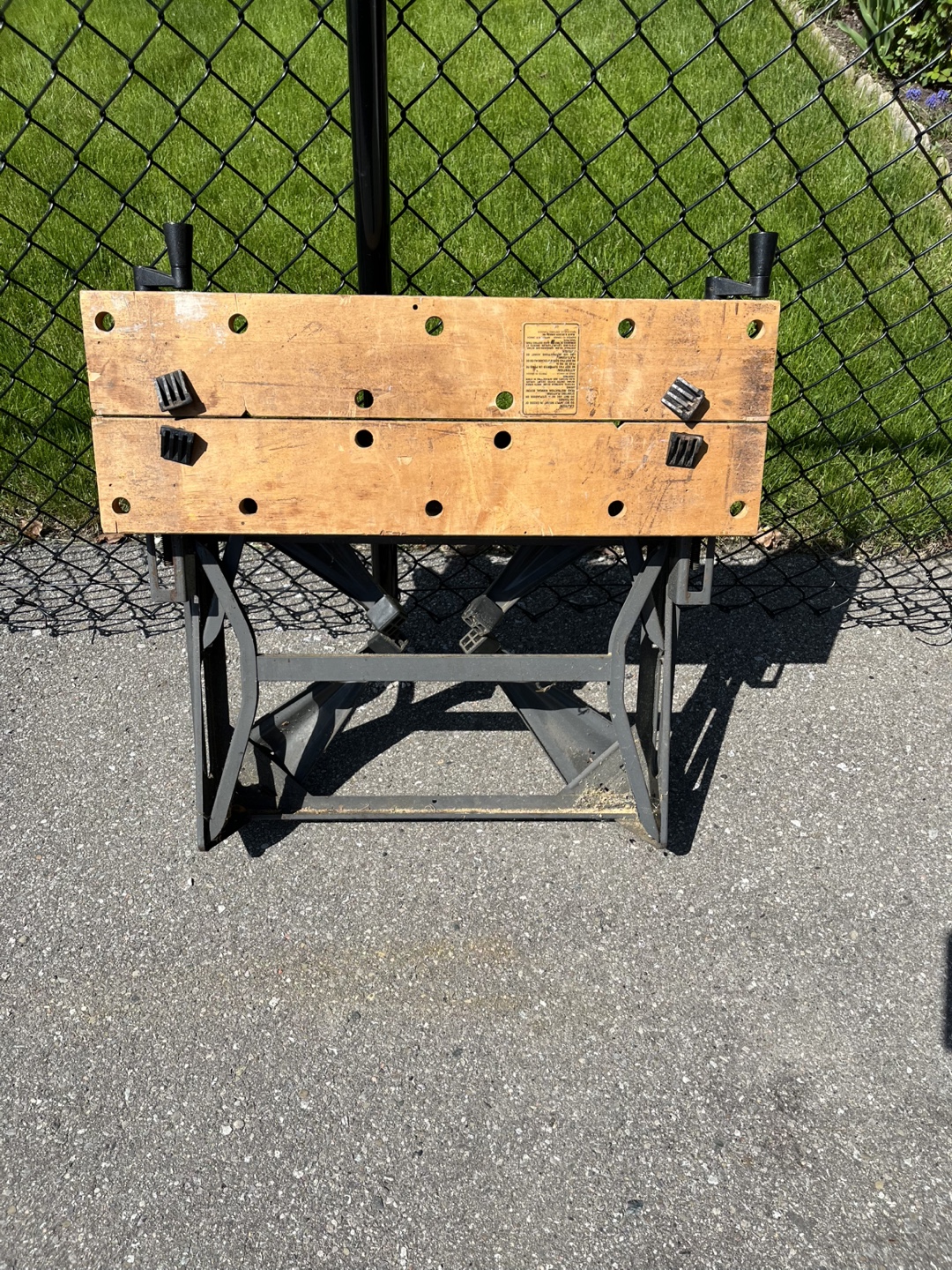 Portable work bench - Black & Decker Workmate