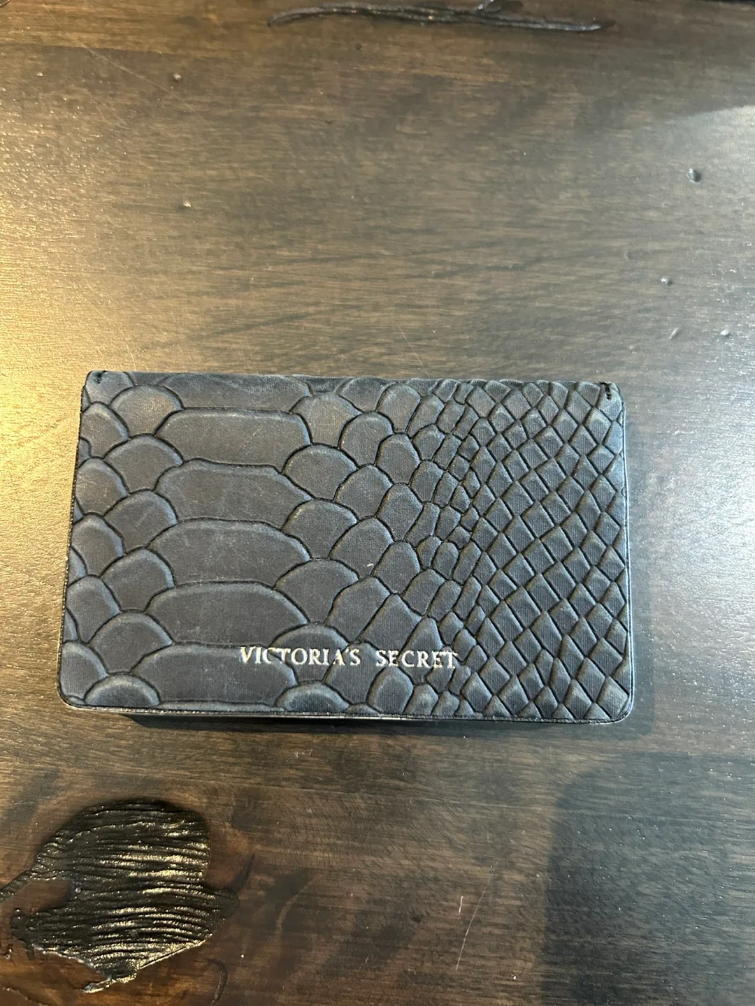 Victoria's Secret Black Snakeskin Card Holder image indicator(2)