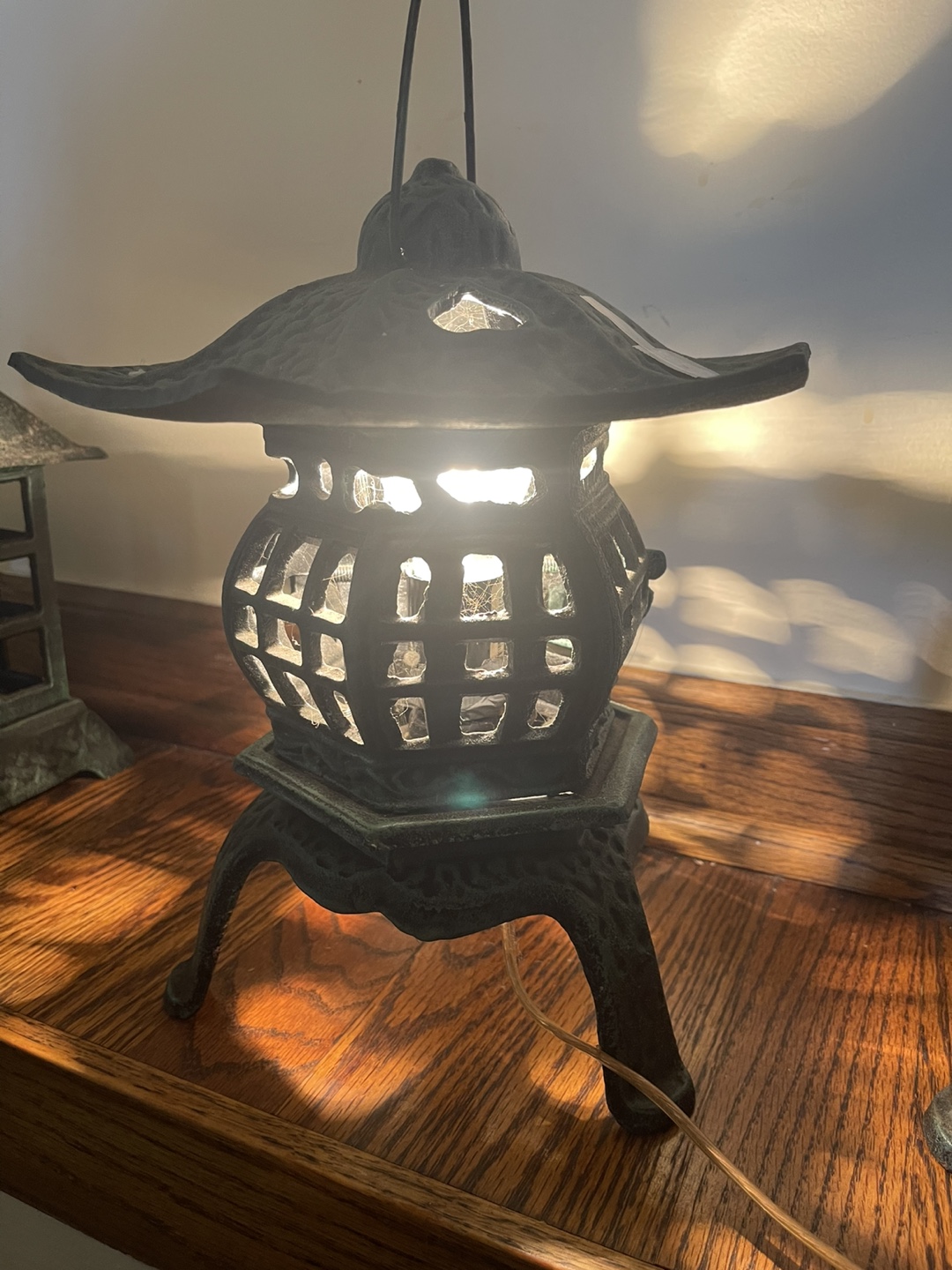 Vintage Asian Style Metal Lantern Lamp - photo 4