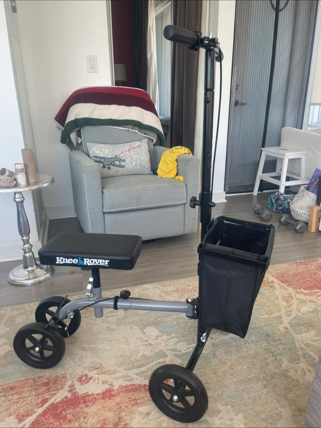 KneeRover Ultra Knee Scooter - Lightweight Crutches Alternative image indicator(6)