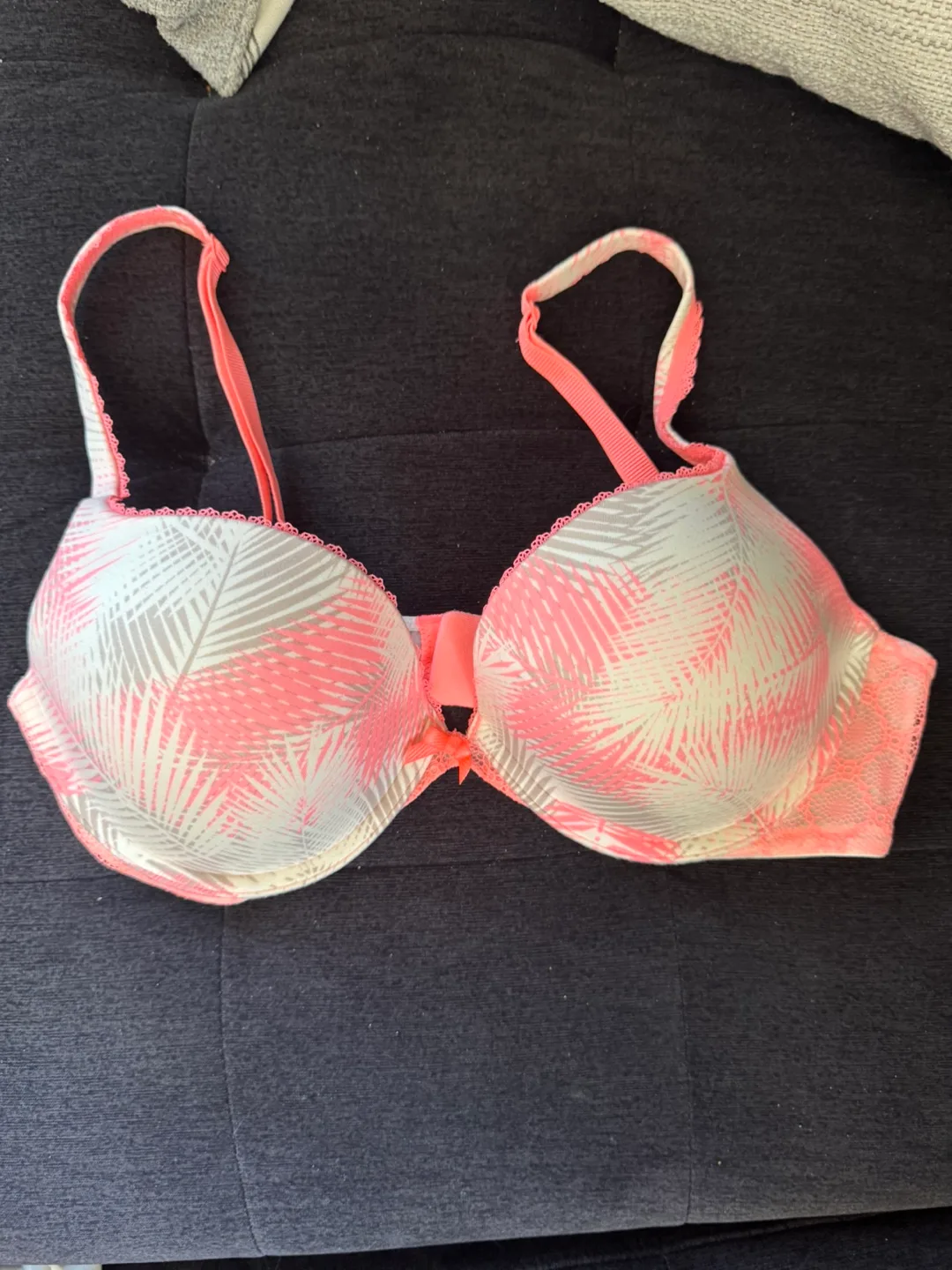 Victoria's Secret Pink Palm Tree Print Bra thumbnail