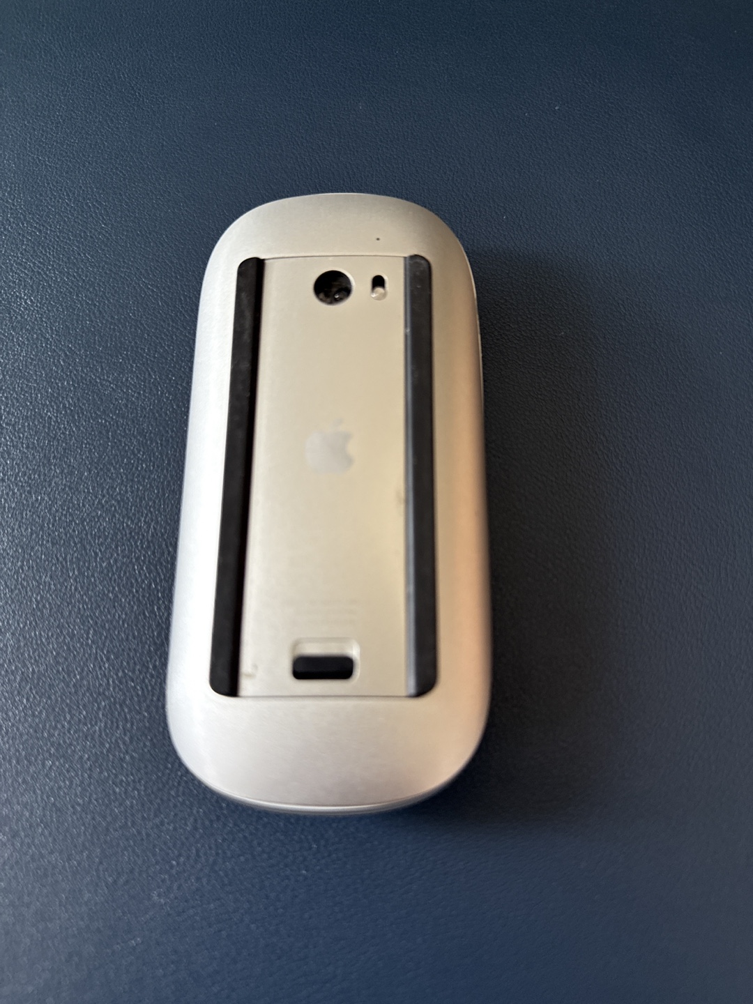 Apple Magic Mouse 2 - Wireless Bluetooth Mouse - photo 2