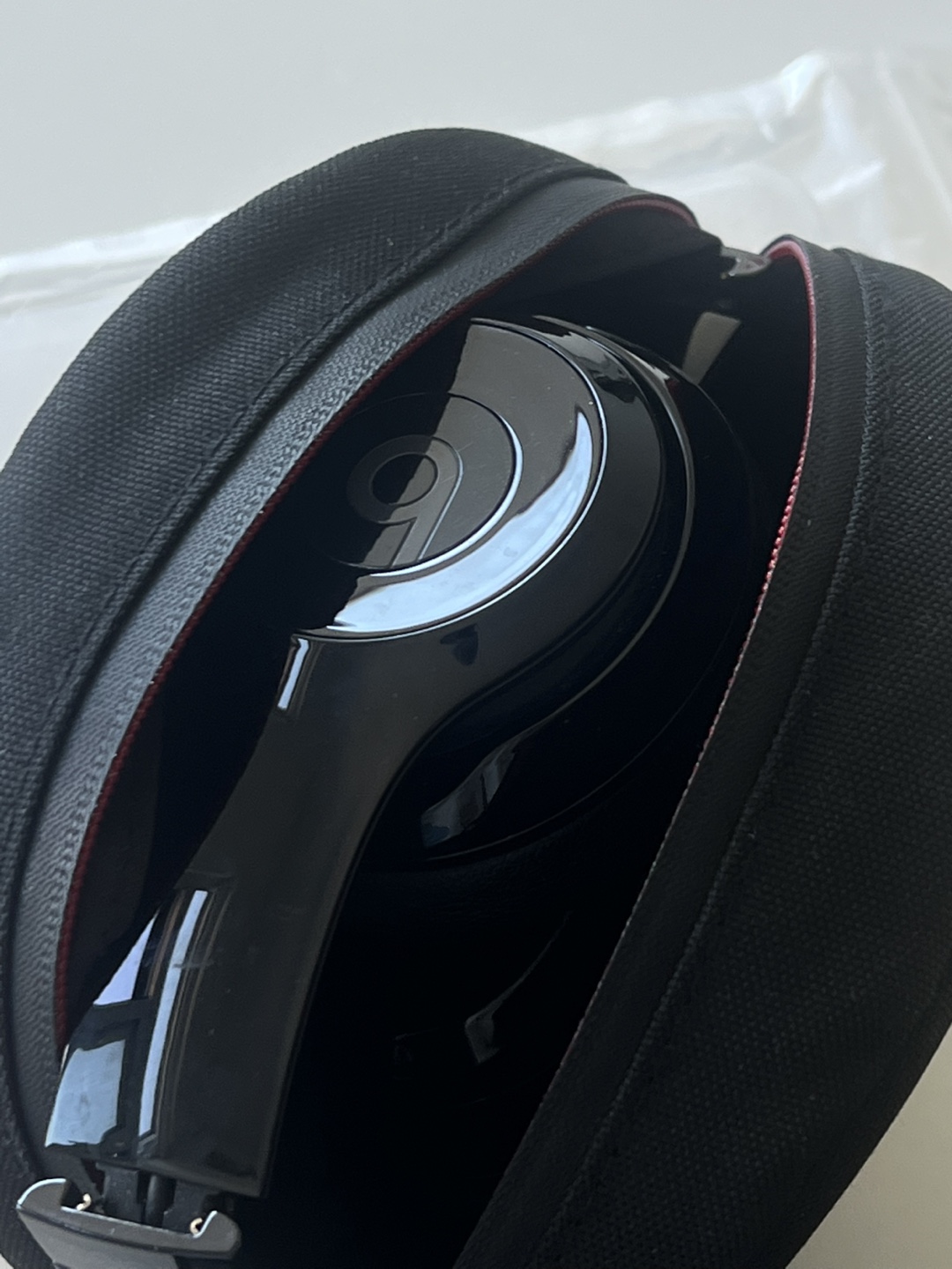 Beats Studio Wireless Headphones with Case
