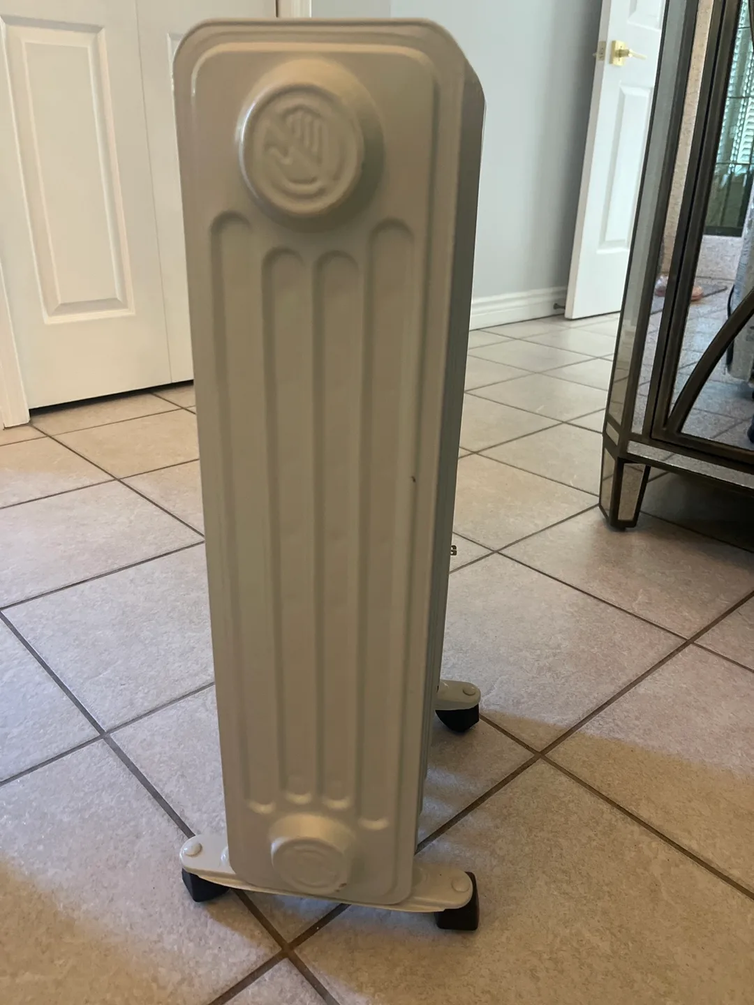 Electric Oil-Filled Radiator Heater image indicator(3)