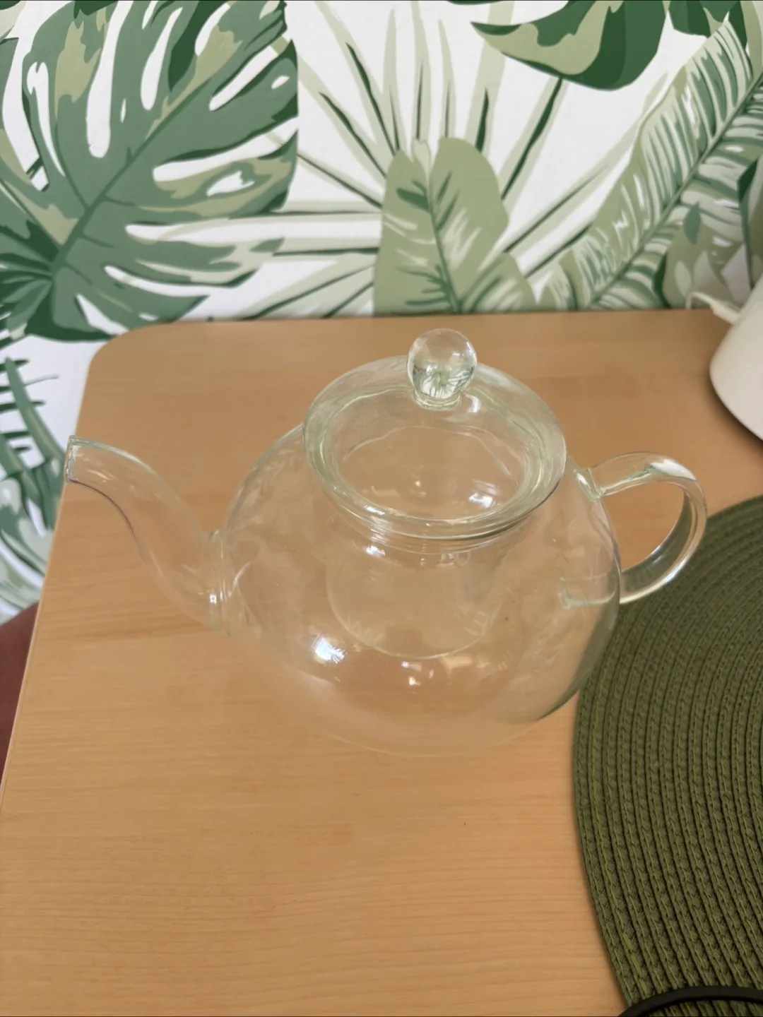 Glass Teapot with Infuser image indicator(3)