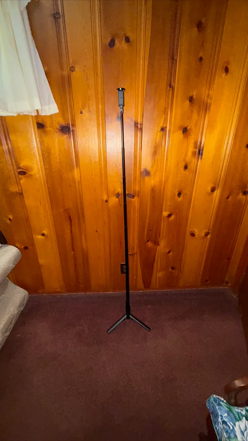 Extendable Selfie Stick Tripod image indicator(4)