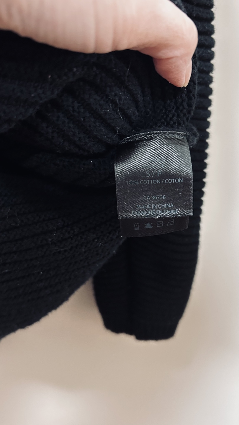 Kenneth Cole Reaction Black Sweater - Size Small - photo 4