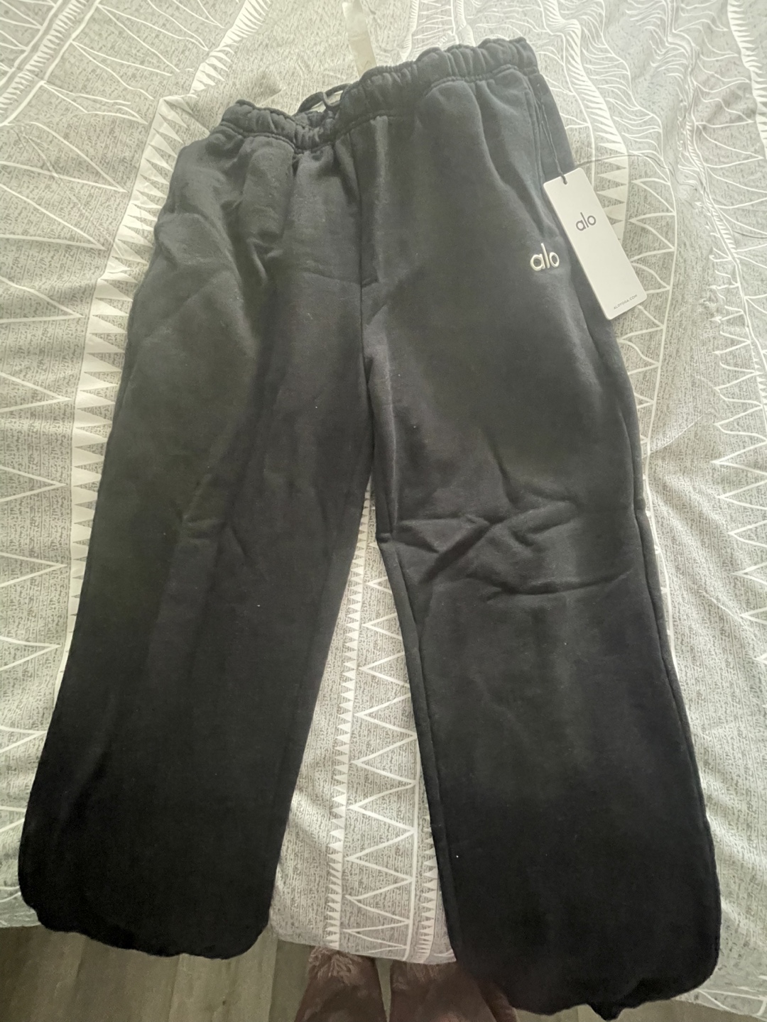 Alo Yoga Black Sweatpants - photo 4