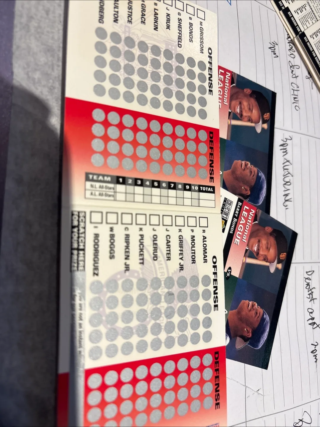 1993 National League Baseball Scratch-Off Cards image indicator(2)