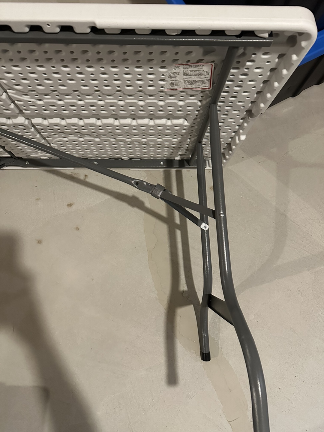 Foldable Rectangular Table - Grey Metal Frame, White Plastic Top - photo 3