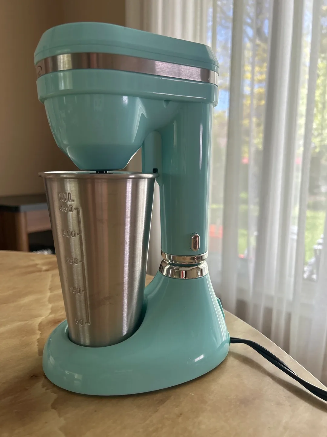 Brentwood Electric Drink Mixer thumbnail