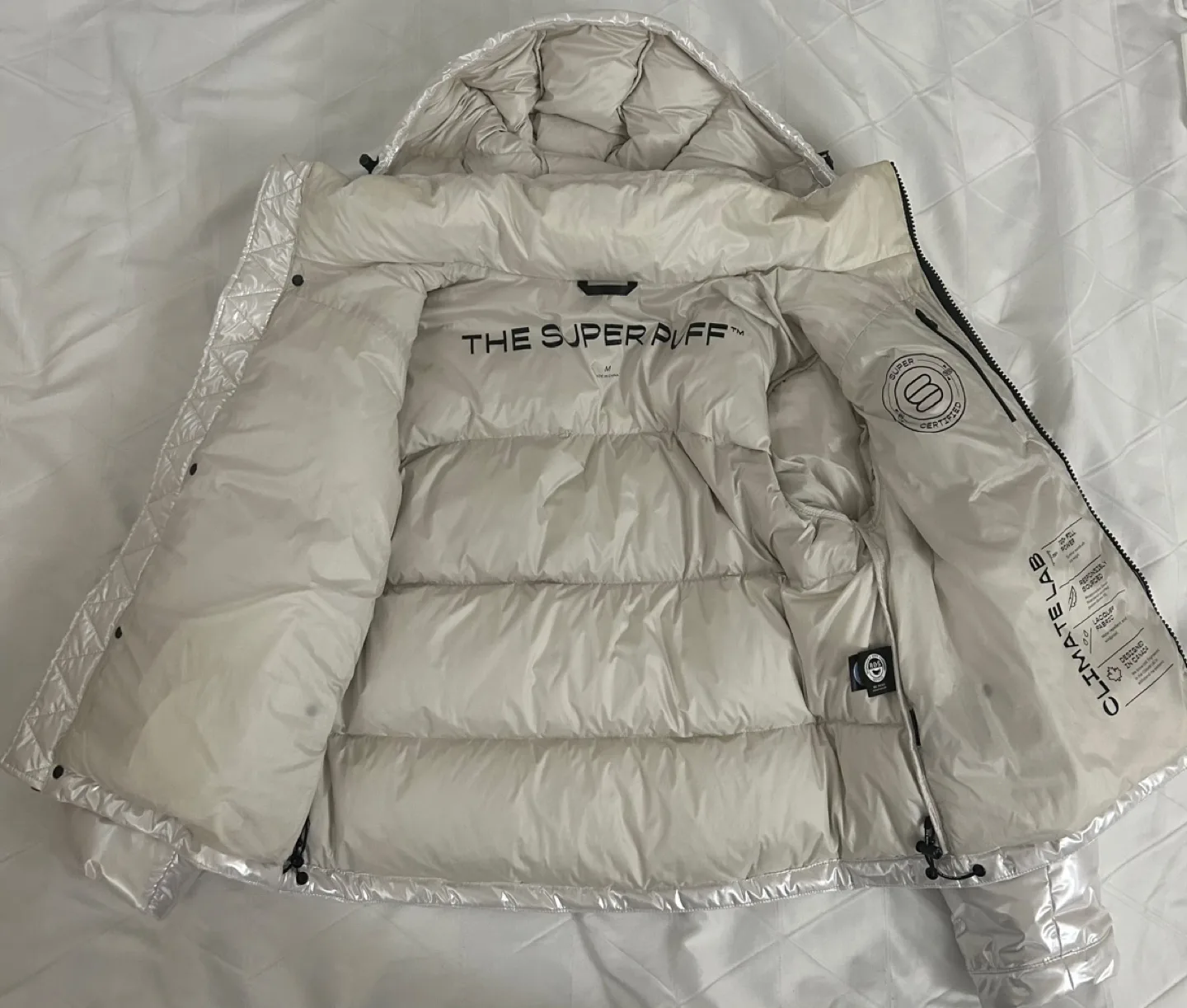 Aritzia- Super Puff Jacket - Size M image indicator(2)