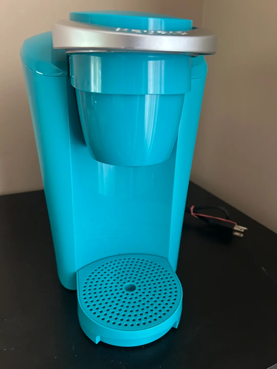 Keurig Single Serve K-Cup Pod Coffee Maker - Teal image indicator(2)