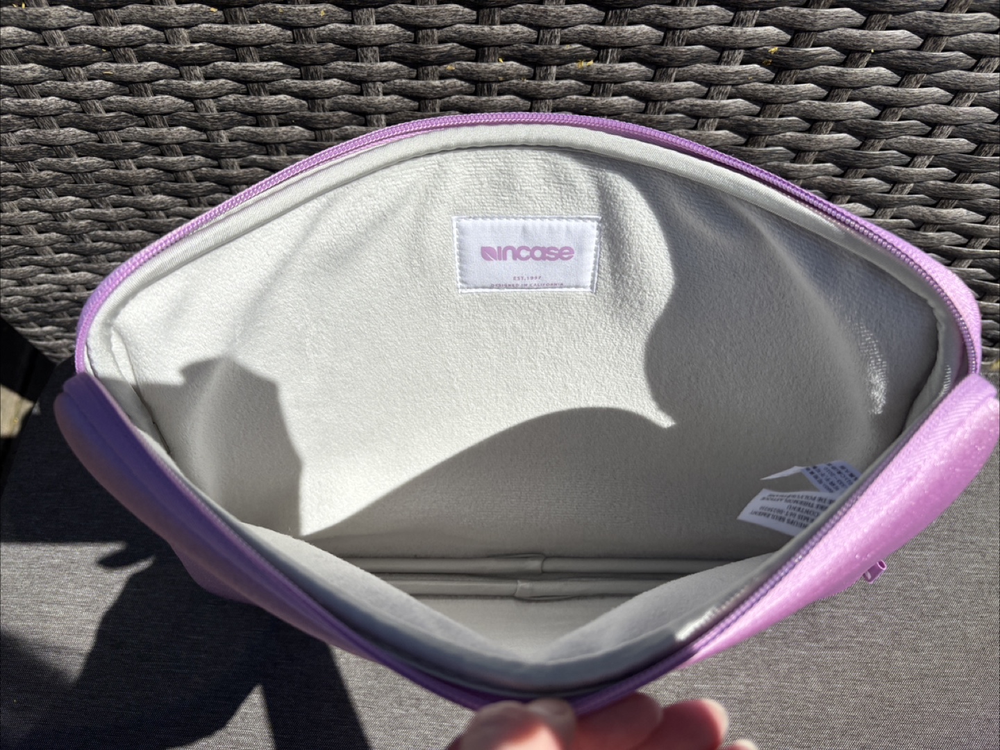 Incase 13-inch Laptop Sleeve Purple Excellent condition - photo 3