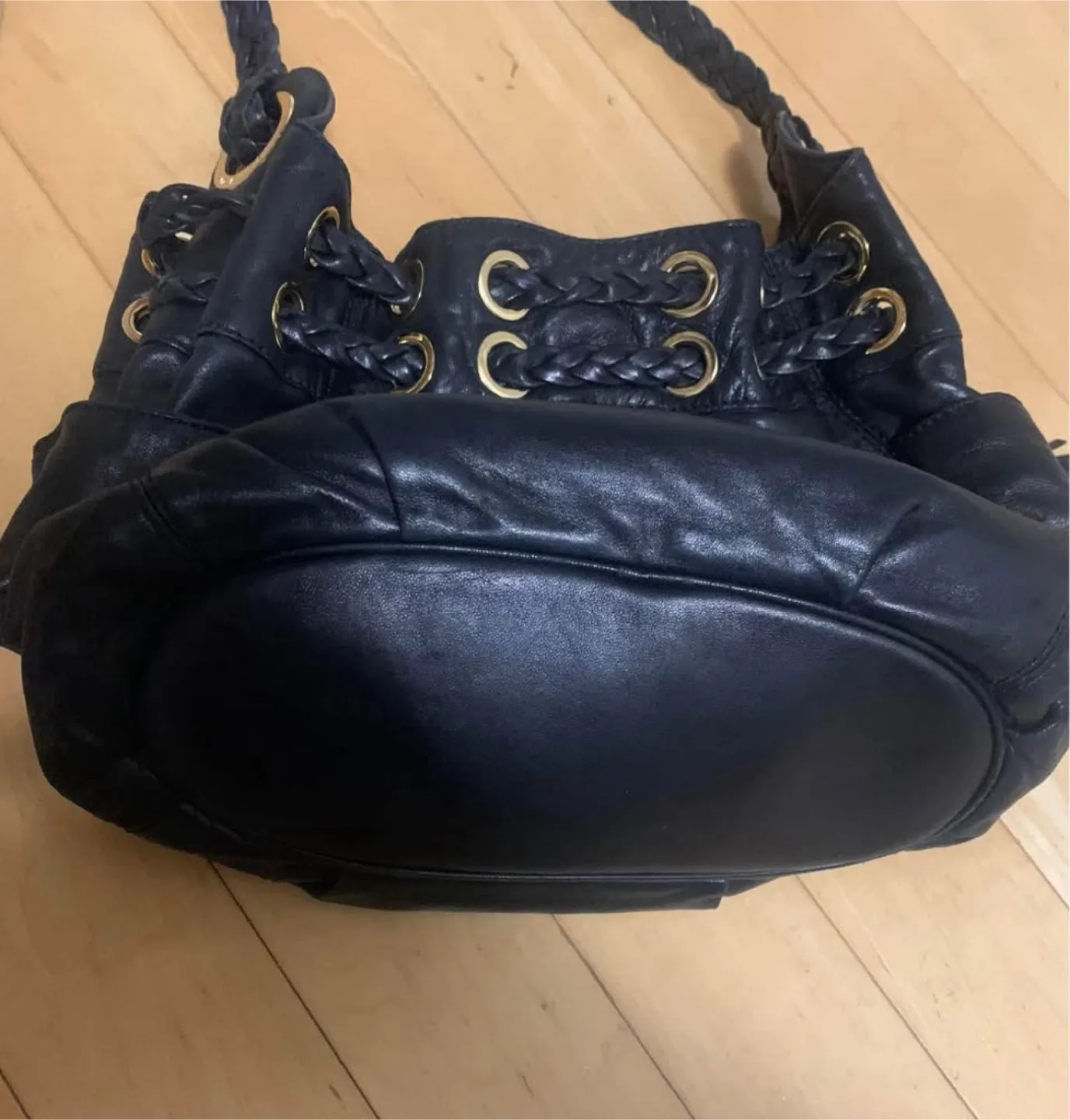 Michael Kors Black Leather Shoulder Bag image indicator(4)