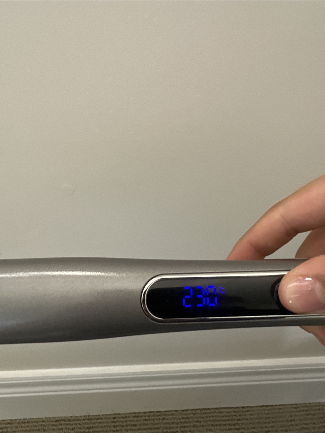 Digital Hair Straightener - photo 2