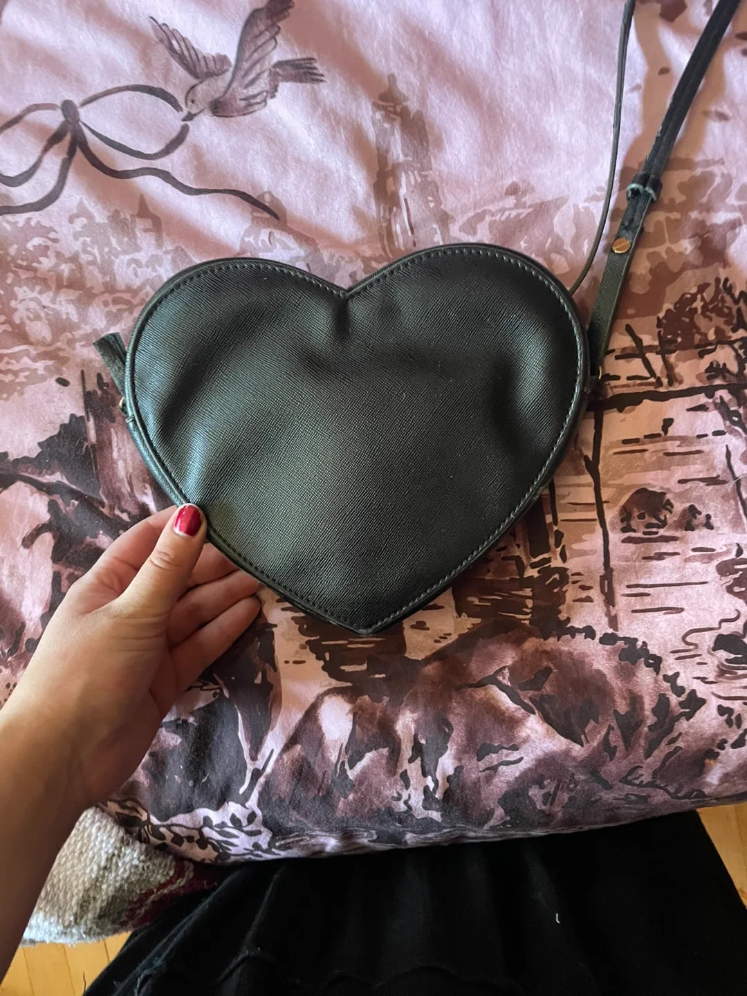 Black Heart Shaped Crossbody Bag thumbnail