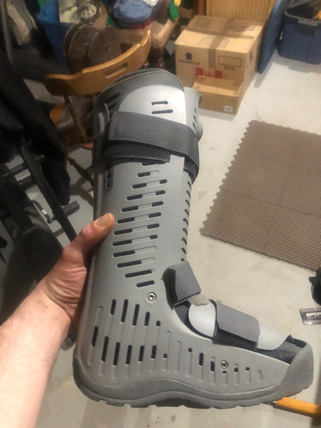 Ossur Formfit Ankle Brace (aircast) thumbnail