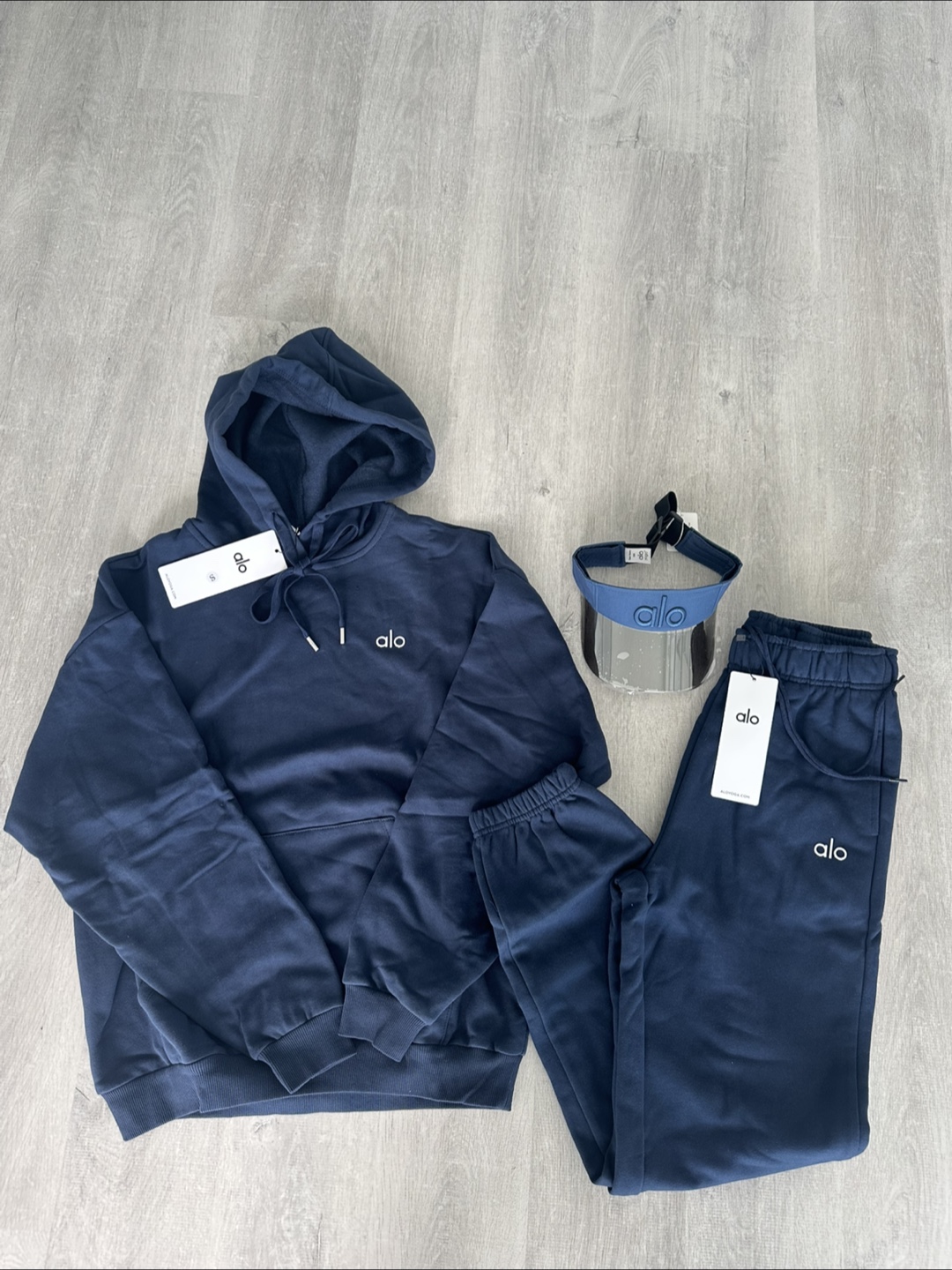 Alo Yoga 3-Piece Set: Hoodie, Joggers & Visor - Navy