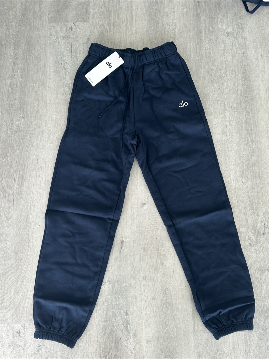 Alo Yoga 3-Piece Set: Hoodie, Joggers & Visor - Navy - photo 4