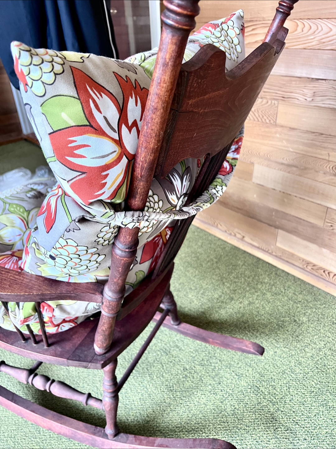 Outdoor/indoor chair cushion and 2 pillow cushions - photo 3