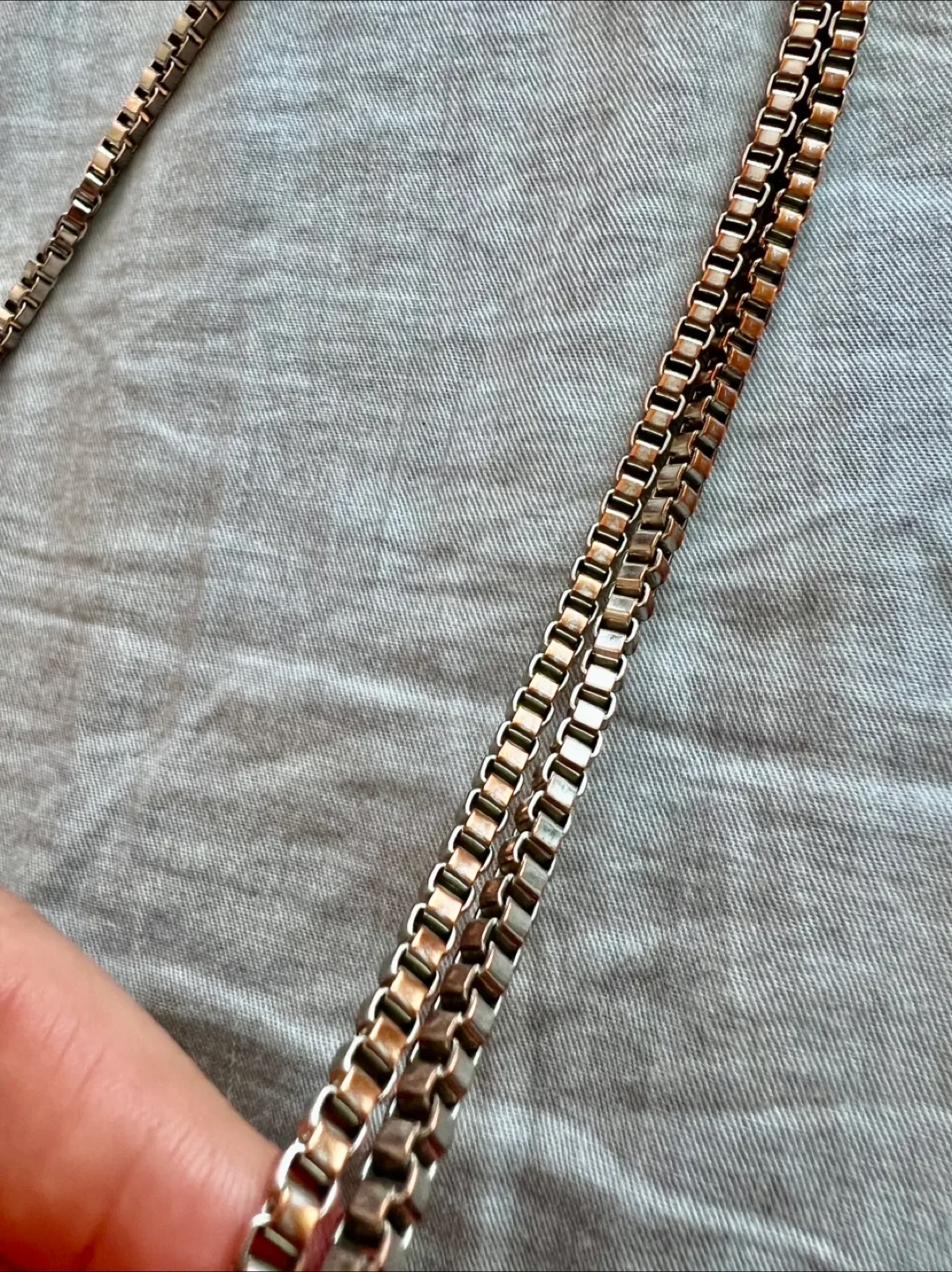 CASETIFY Metal Heart crossbody Chain Phone Strap - Silver image indicator(6)