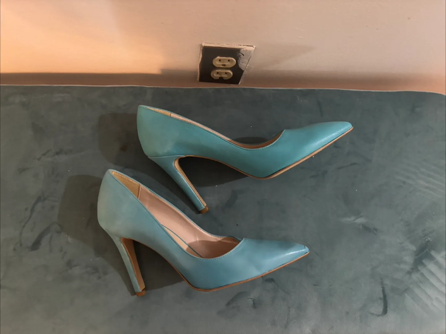 Beautiful Light Blue High Heels image indicator(3)