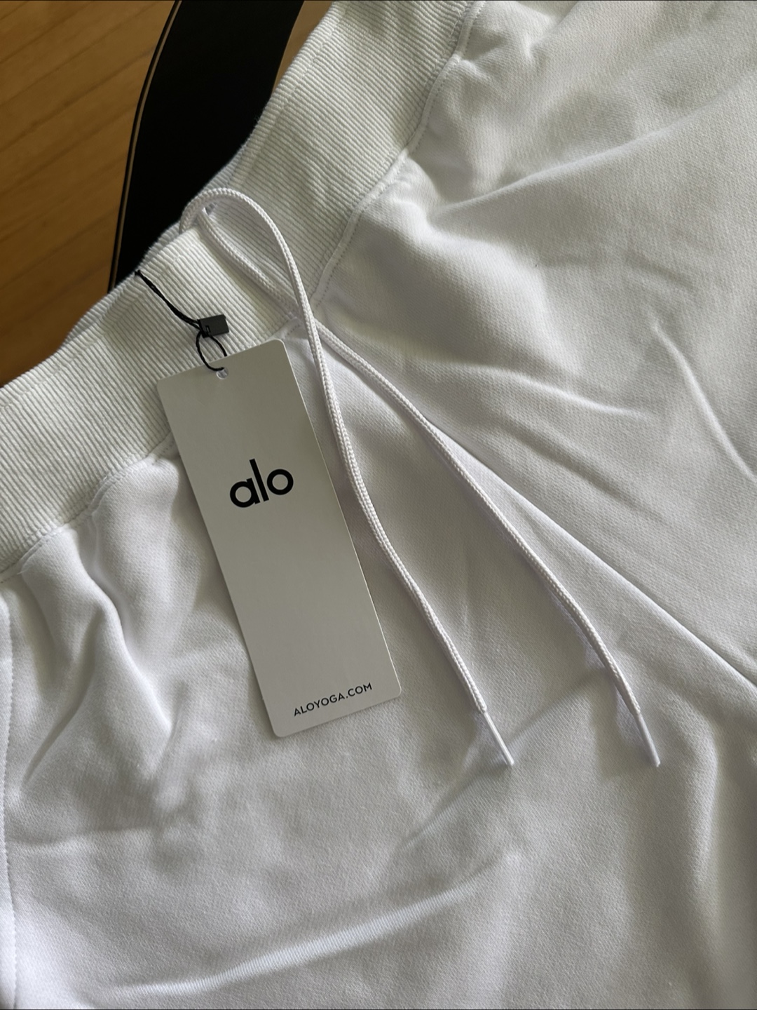 Alo Yoga Low Key Sweat Short - White - photo 2
