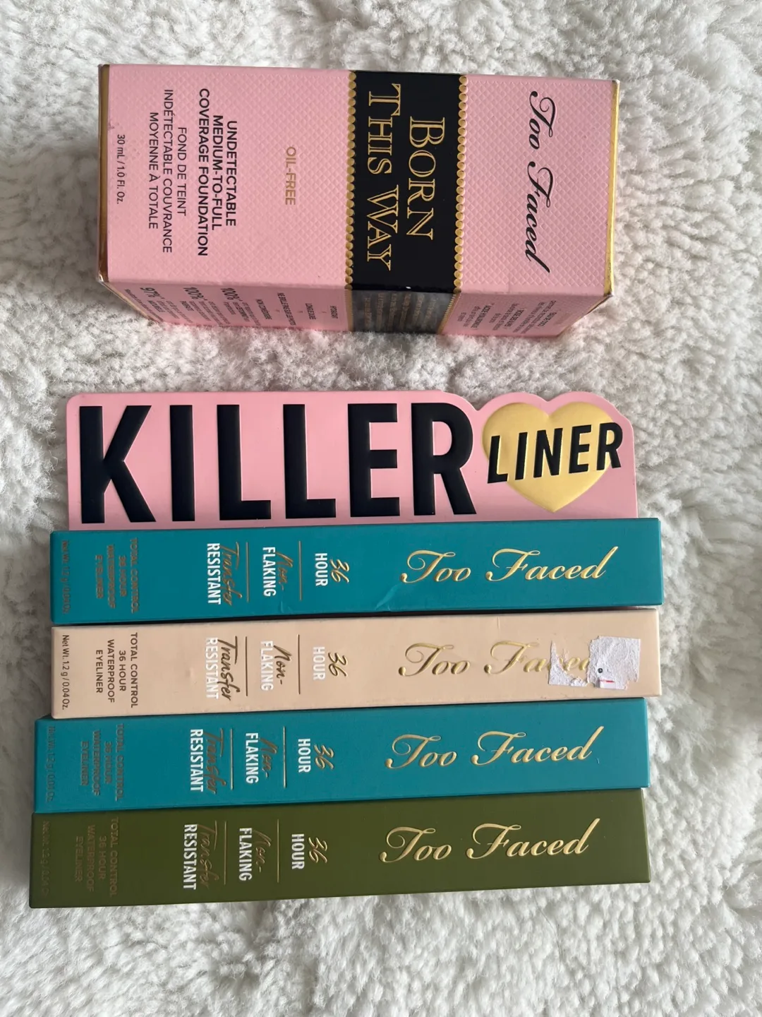 Too Faced Makeup Bundle: Killer Liner & Born This Way Foundation