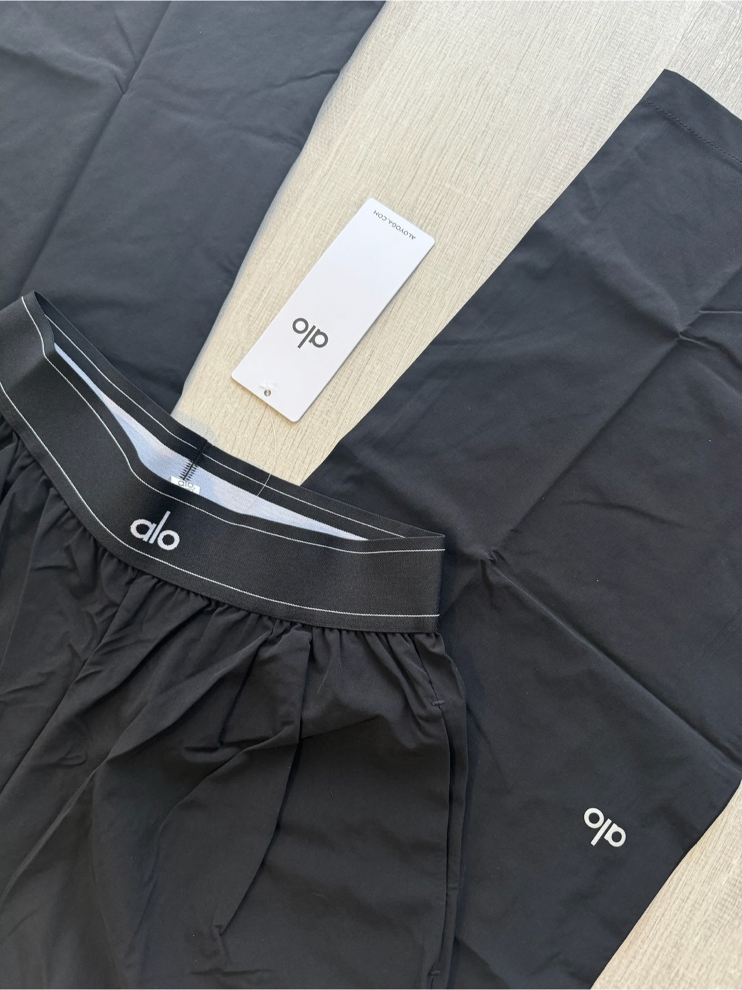 Alo Yoga Suit Up Trousers - Black - photo 3