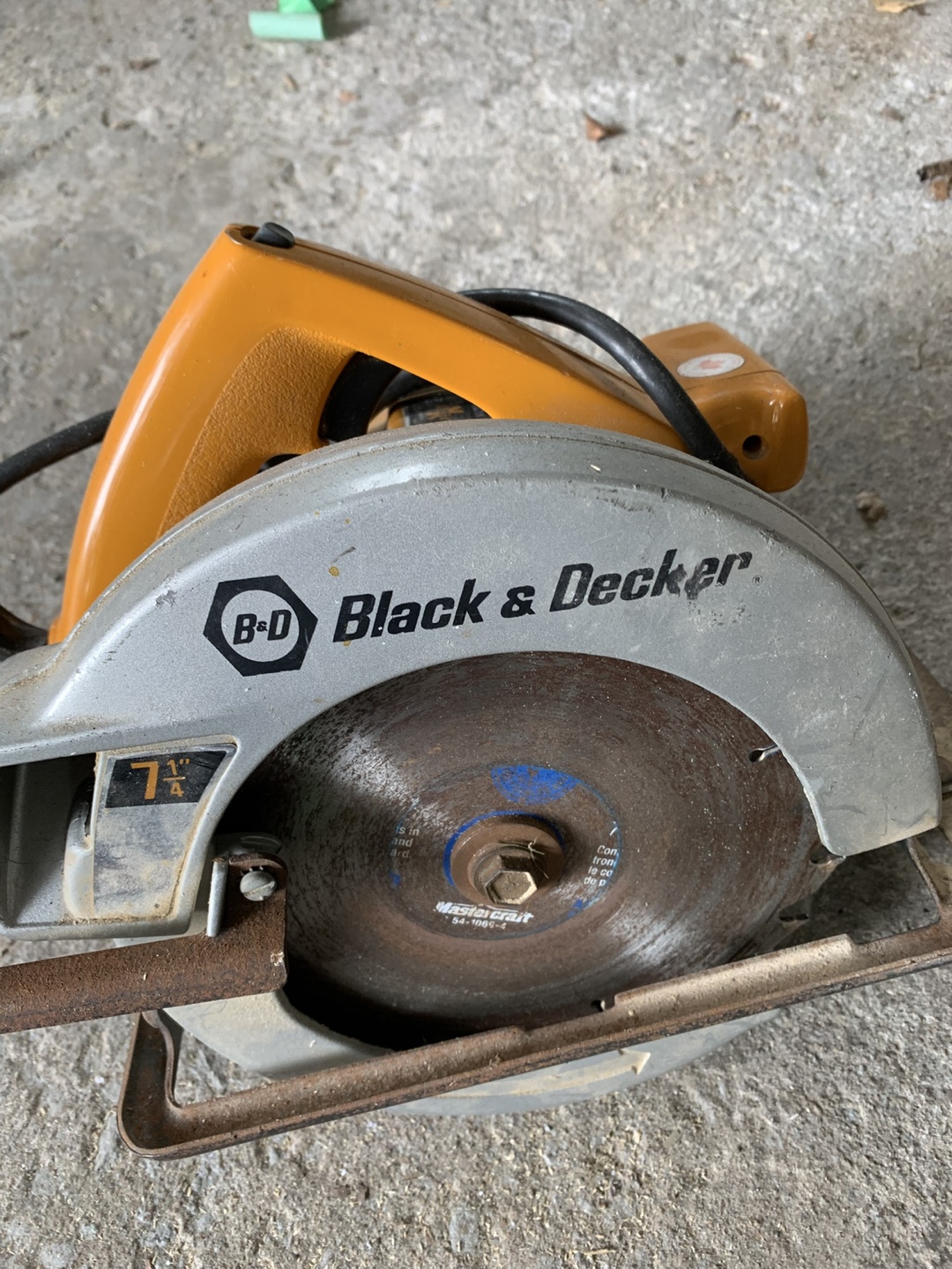 Black & Decker 7 1/4" Circular Saw - photo 2