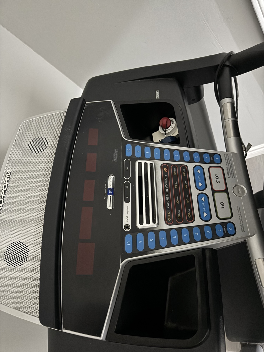 Pro-form Treadmill  (best offers) - photo 3
