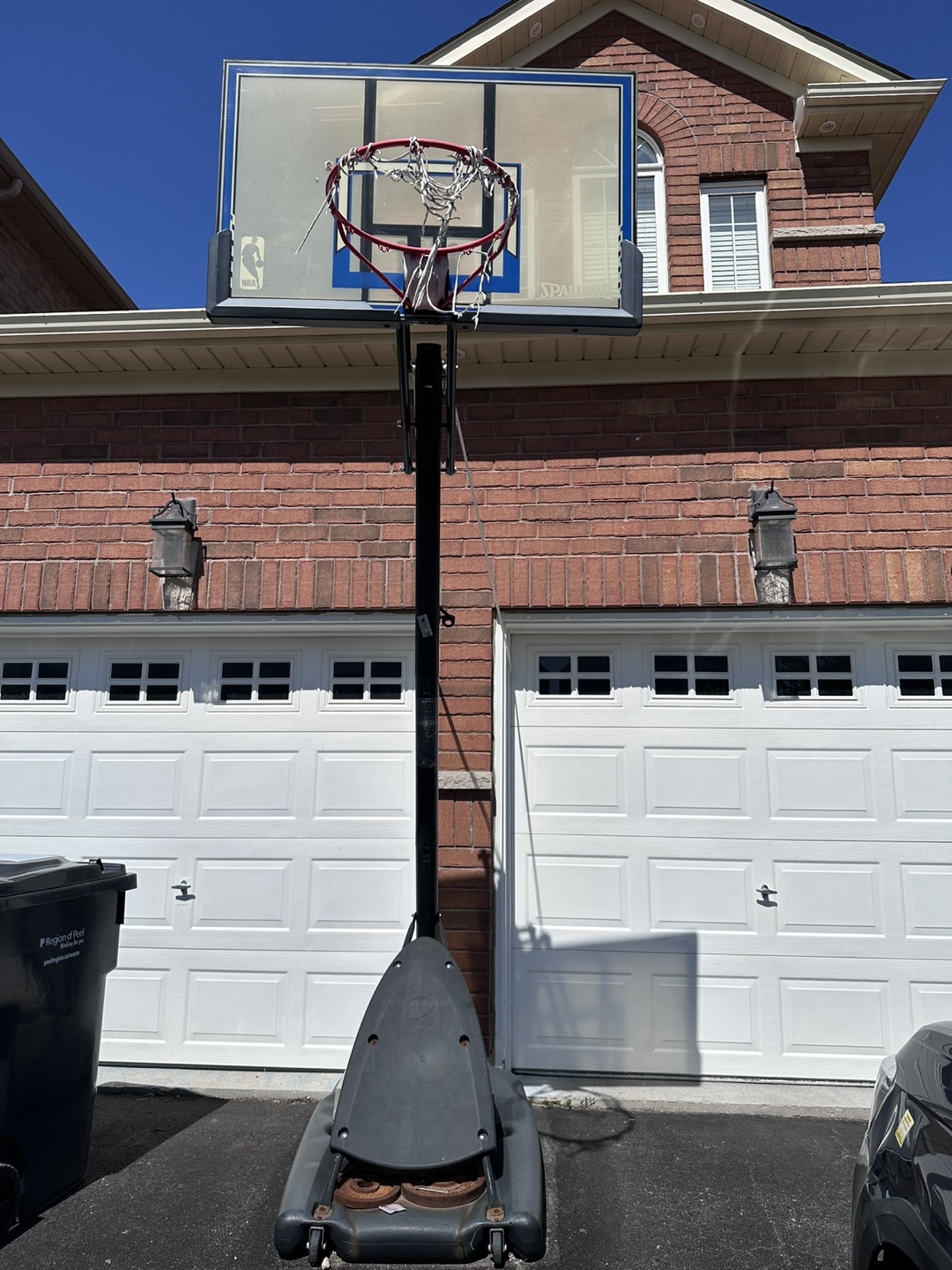 Outdoor Basketball System