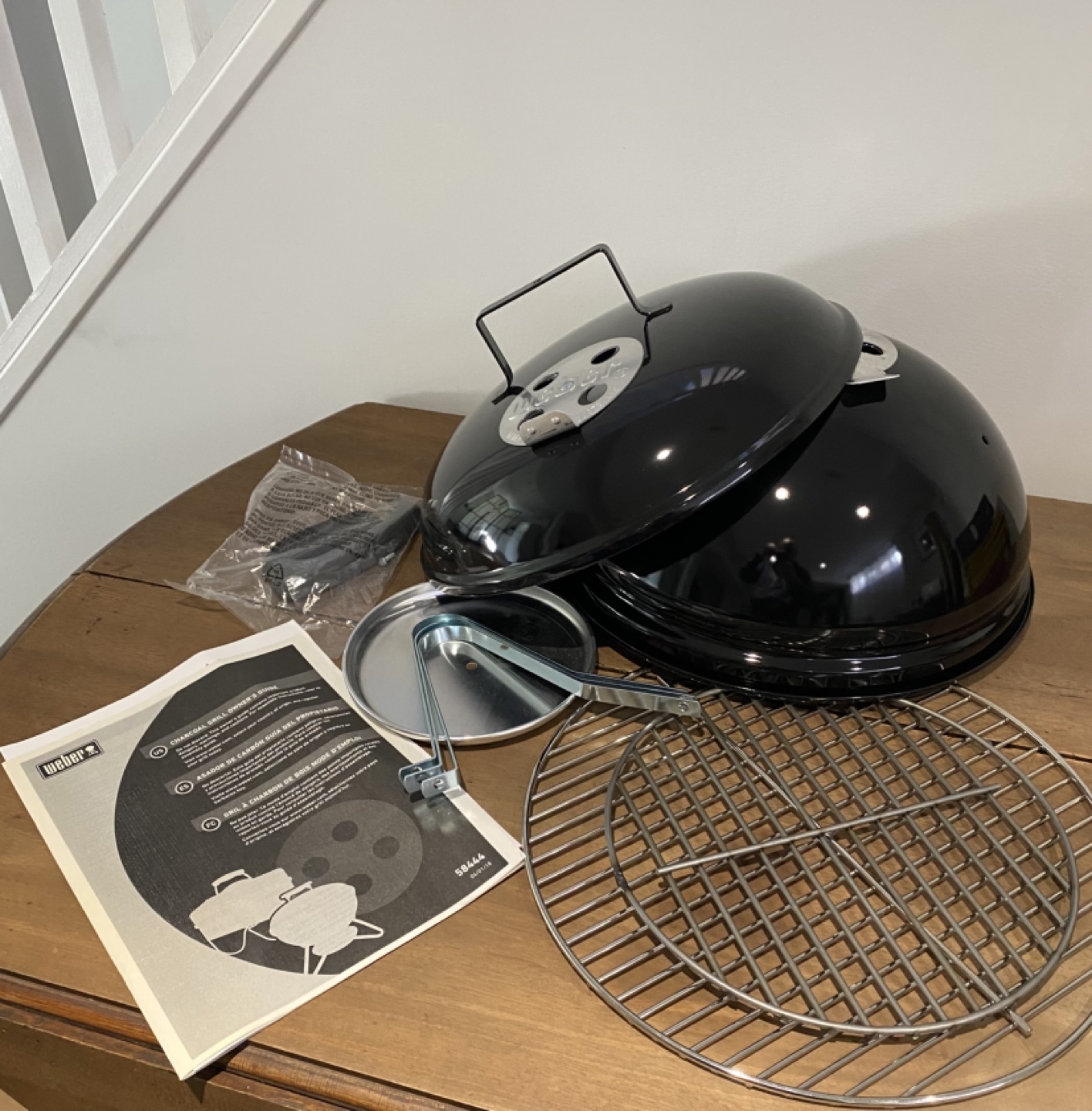 Weber Smokey Joe 14-inch Charcoal Grill - New in Box - photo 2