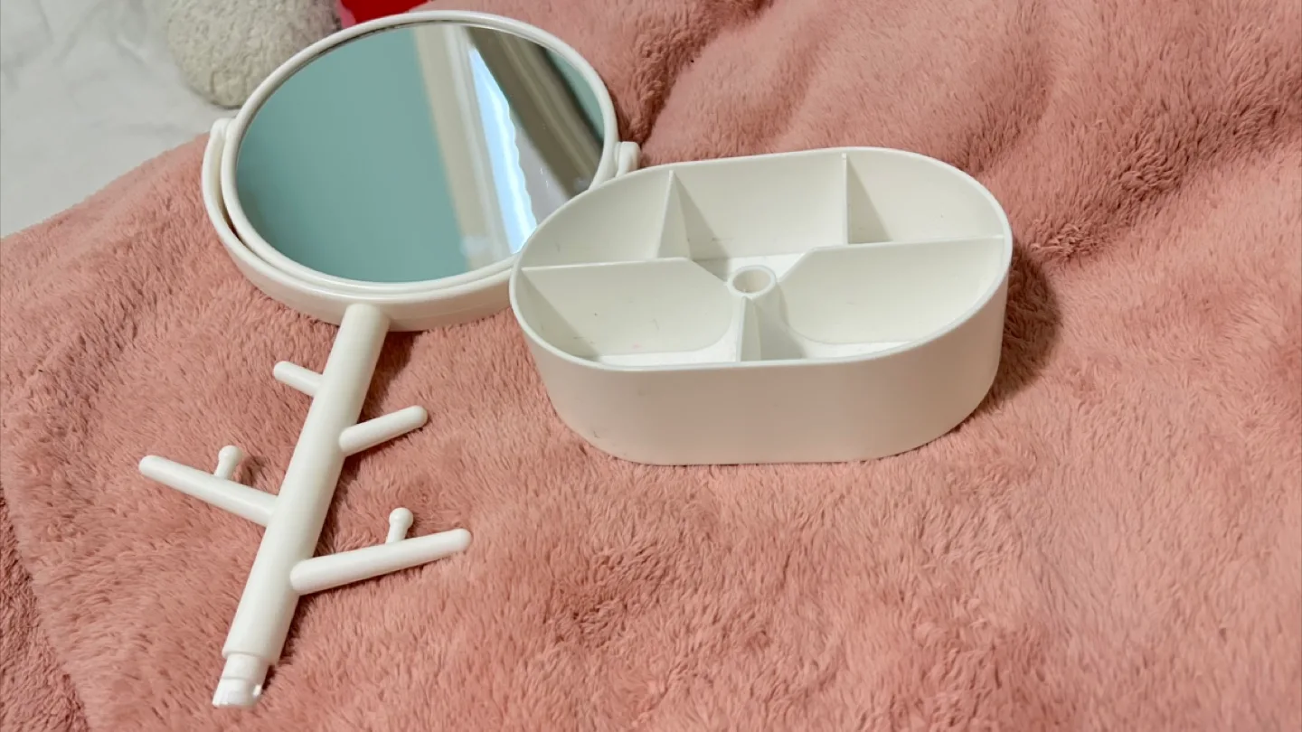 White Desk Organizer Mirror Jewellery Stand thumbnail