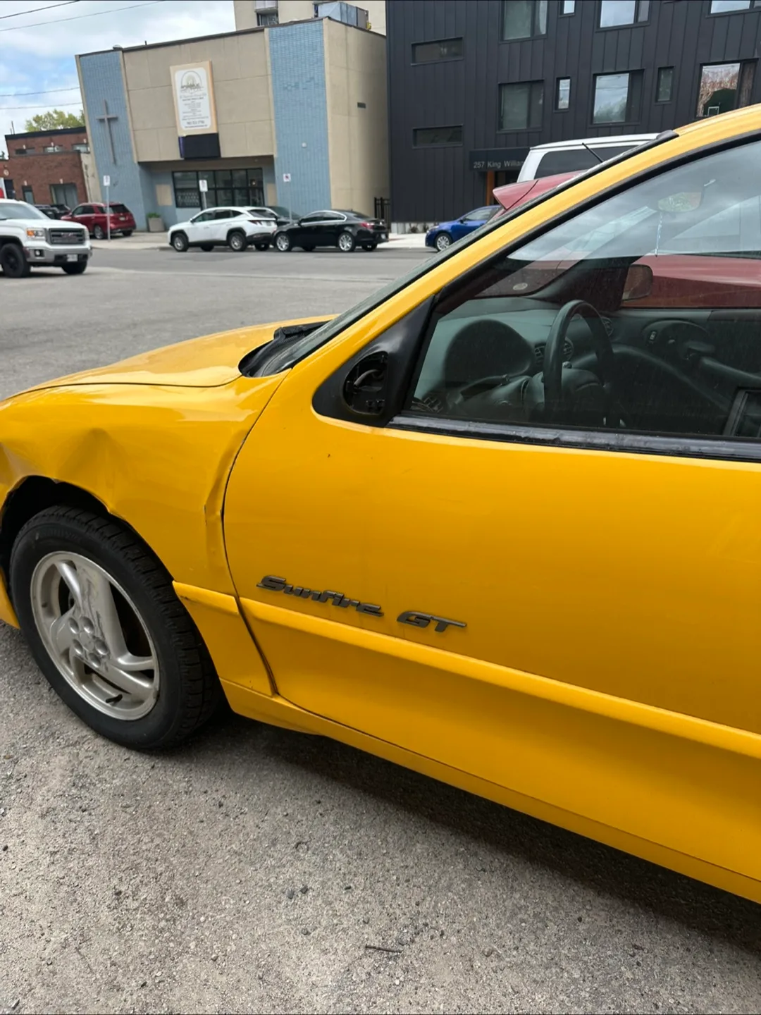 2002 Pontiac Sunfire GT - Yellow Coupe image indicator(3)
