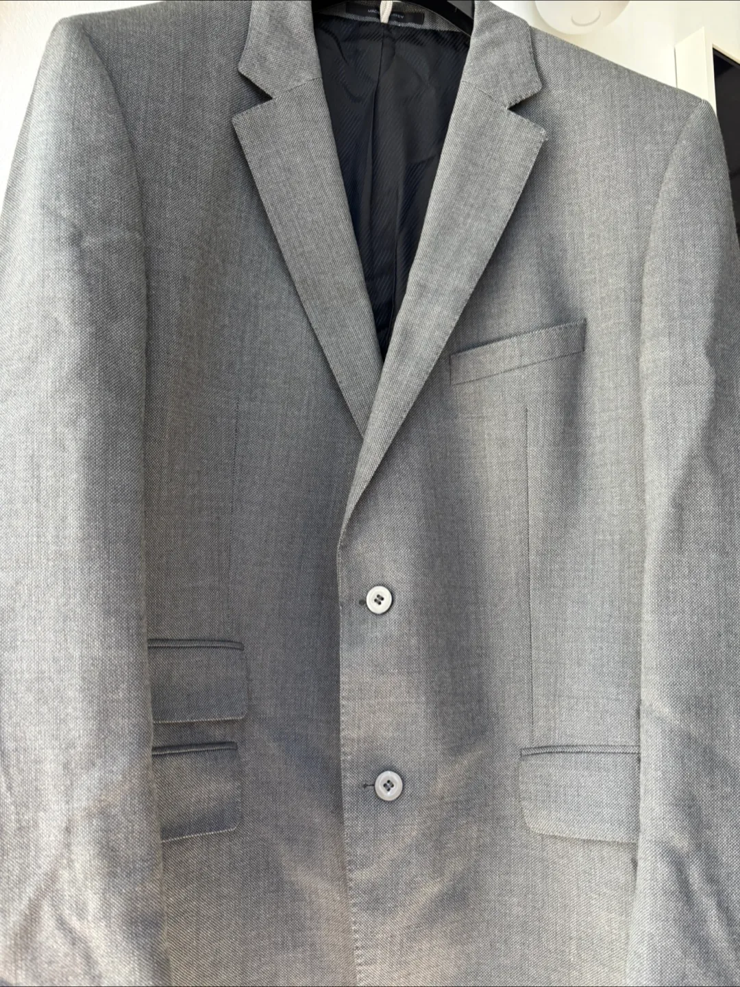 Hugo Boss Men's Gray Blazer Sz 46R image indicator(3)