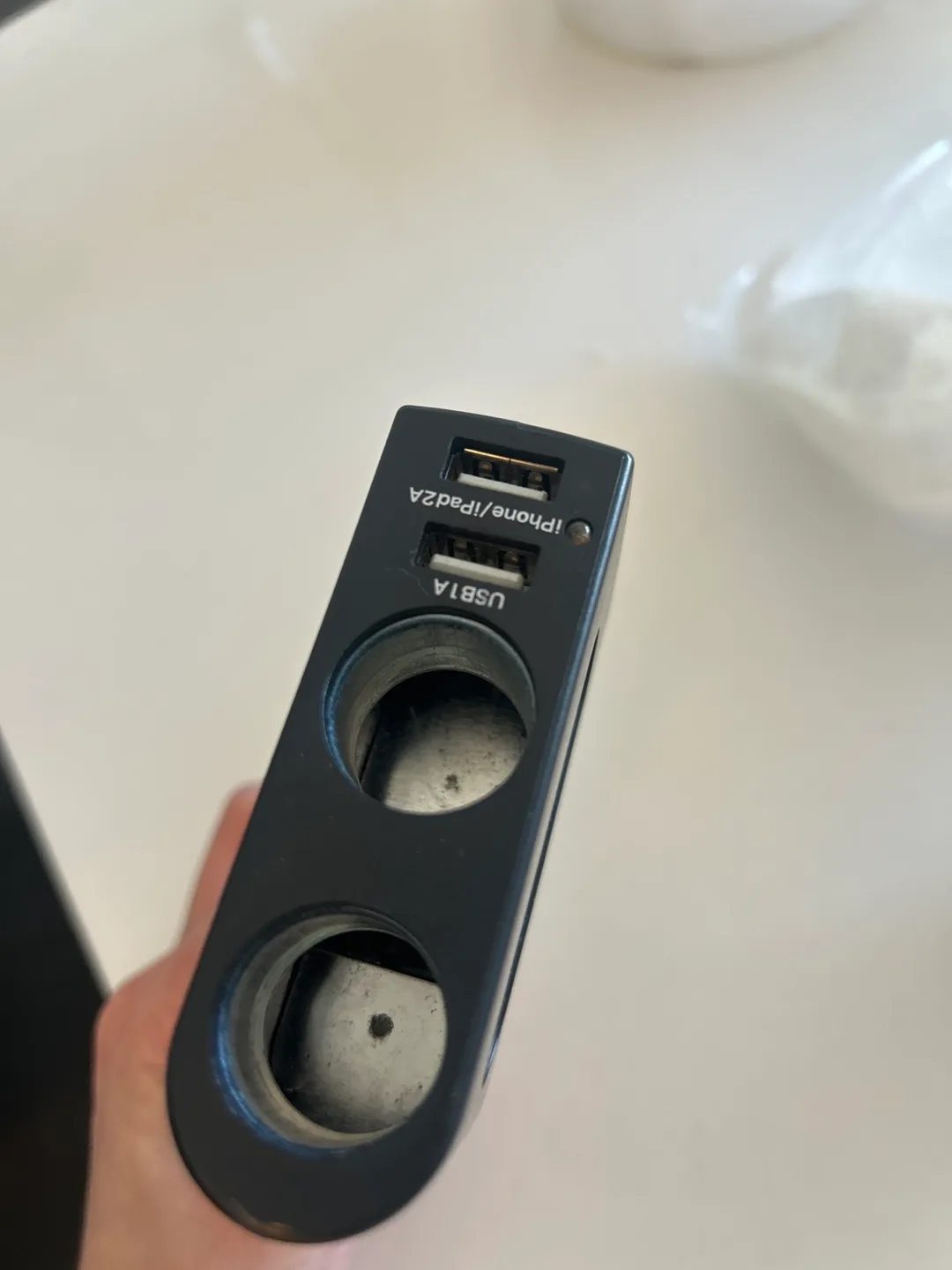 Car Charger with Dual USB image indicator(2)