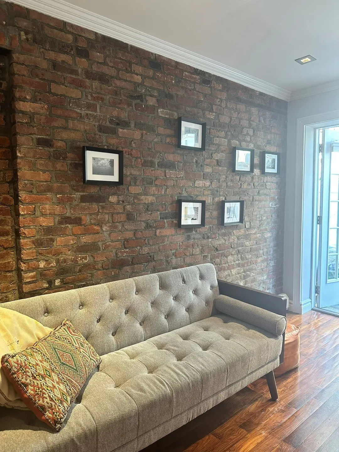 Modern Tufted Sofa thumbnail