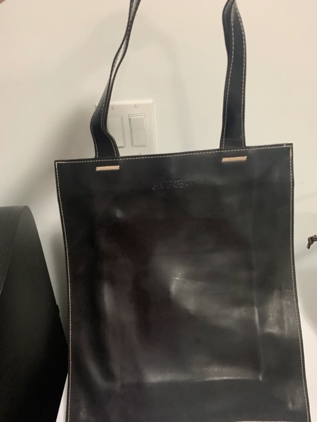 Givenchy Black Leather Tote Bag image indicator(3)