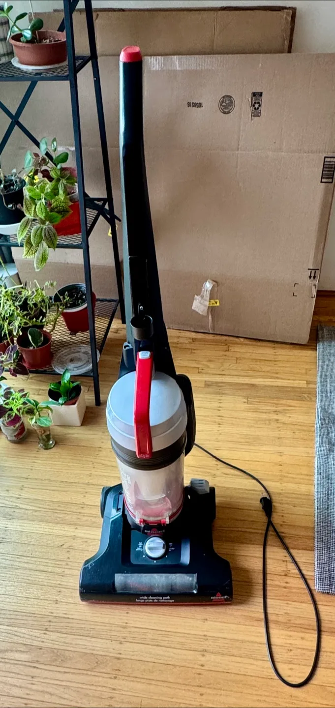 Bissell PowerForce Turbo Upright Vacuum Cleaner thumbnail